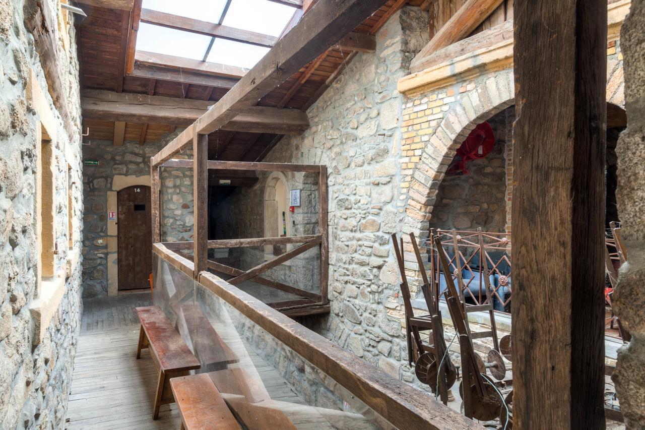 Aux Prisons De Montagny Bed & Breakfast Montagny  Exterior photo